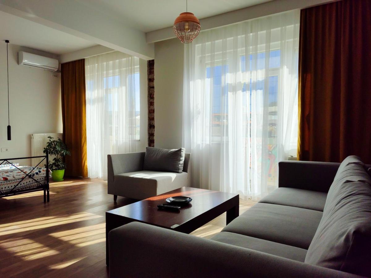 Appartement Urban Cozy Retreat à Pristina Extérieur photo