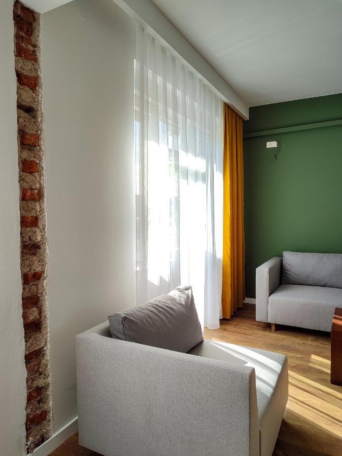 Appartement Urban Cozy Retreat à Pristina Extérieur photo