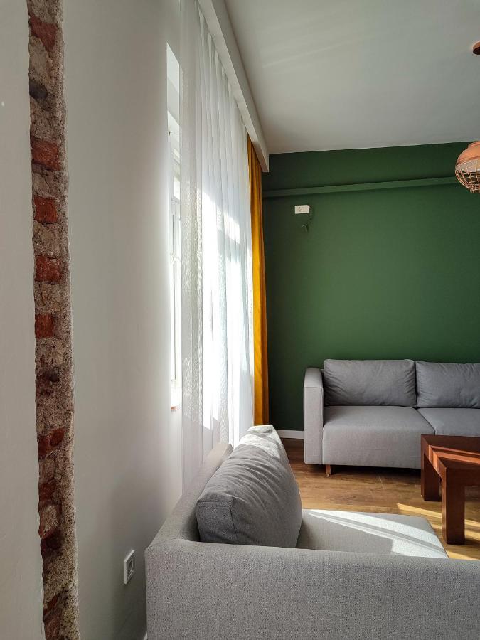 Appartement Urban Cozy Retreat à Pristina Extérieur photo